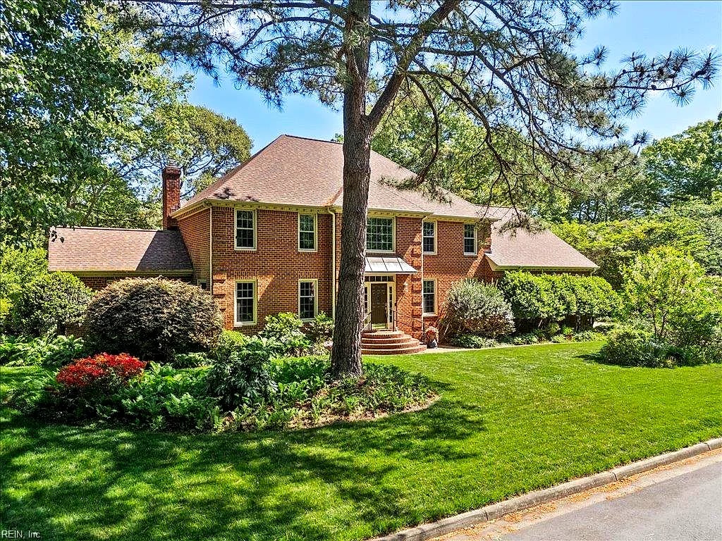 3232 Stapleford CHSE, Virginia Beach — 5 bed Residential, 4,272 sqft