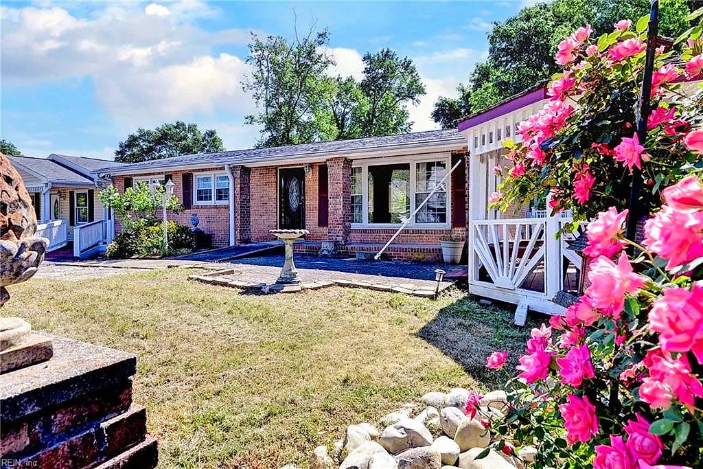 218 Tarleton Bivouac NONE, Williamsburg — 4 bed Residential, 2,235 sqft