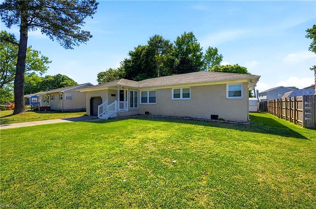 2802 Bending Oak DR, Hampton — 4 bed Residential, 1,855 sqft