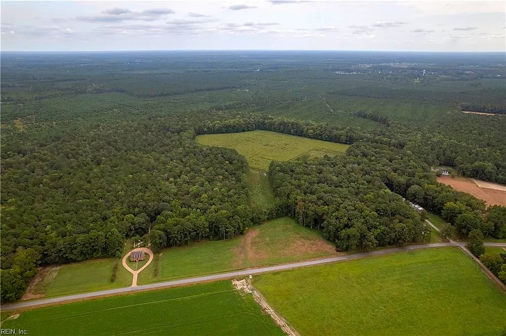 102 AC Freeman Mill RD, SUFFOLK VA 23438