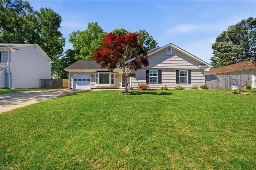 1721 Star Lake DR, Virginia Beach — 3 bed Residential, 1,900 sqft