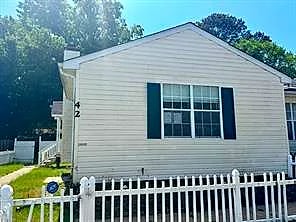 42 Cooper DR, PORTSMOUTH VA 23702