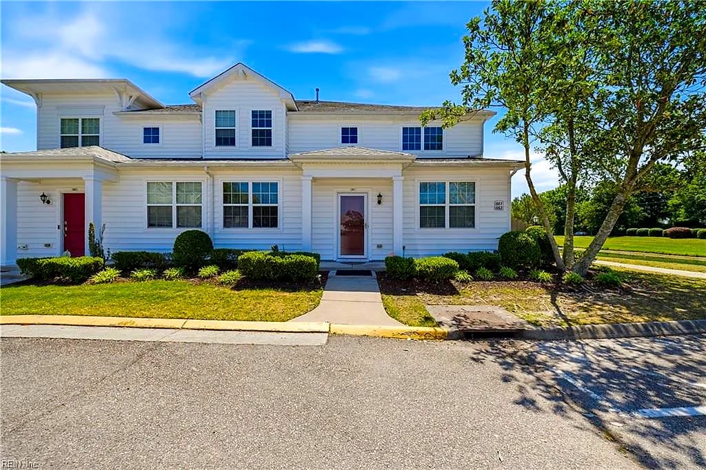 661 Lacy Oak DR, Chesapeake — 3 bed Residential, 1,870 sqft