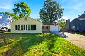 166 Fairmont DR, Hampton — 3 bed Residential, 1,403 sqft