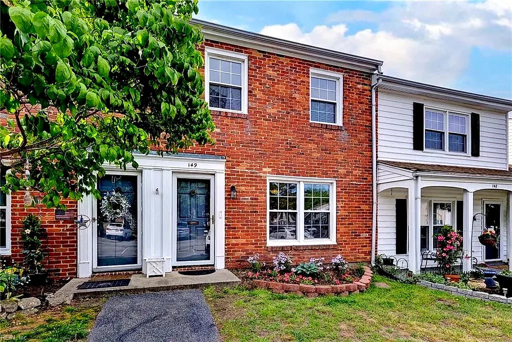 149 Towne Square DR, NEWPORT NEWS VA 23607