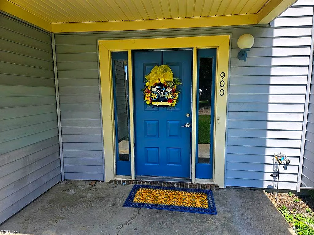 900 Meadowburm CIR, VIRGINIA BEACH VA 23452