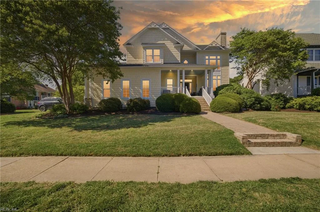 612 Croatan Hills CT, Virginia Beach — 5 bed Residential, 3,819 sqft