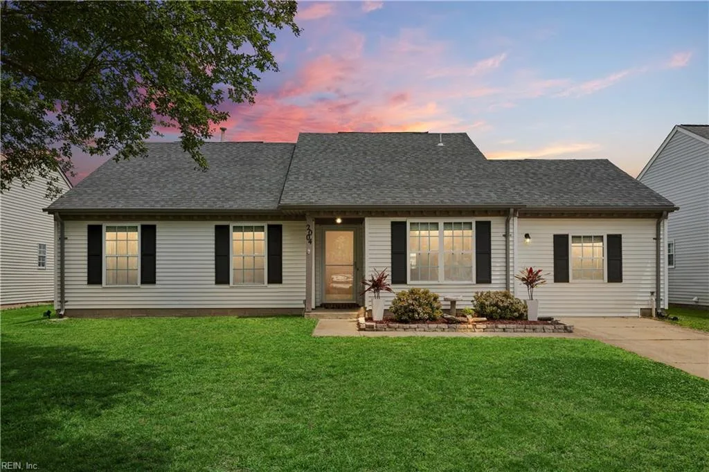 2004 Silver Lake DR, Virginia Beach — 4 bed Residential, 1,657 sqft