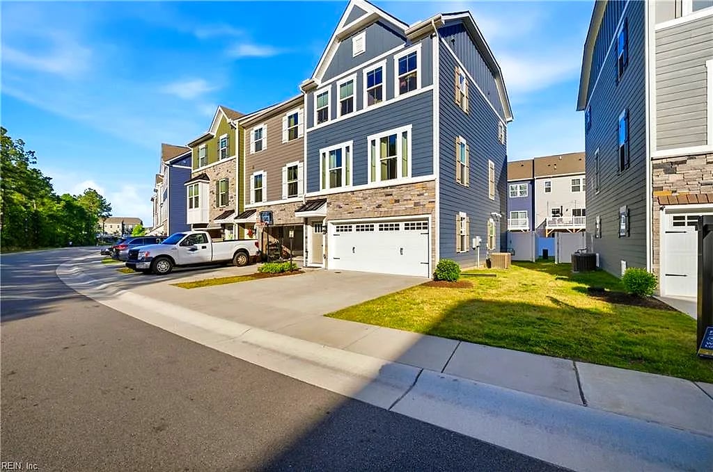 959 Gabion WAY, Chesapeake — 3 bed Residential, 2,036 sqft