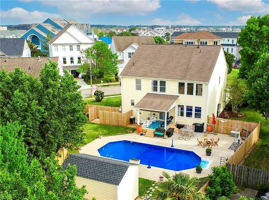 9559 Bay Point DR, Norfolk — 4 bed Residential, 2,257 sqft