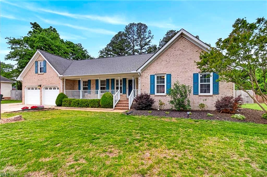 2753 Burning Tree LN, Suffolk — 4 bed Residential, 2,485 sqft