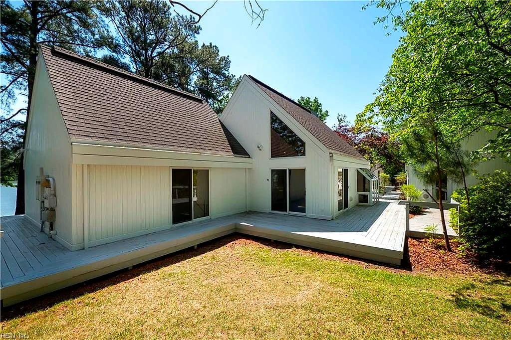 3128 Bray RD, Virginia Beach — 3 bed Residential, 2,524 sqft