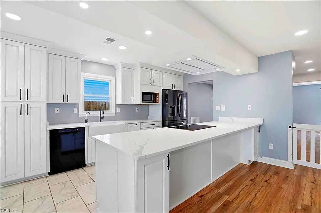 2516 Dellwood DR, Virginia Beach — 4 bed Residential, 2,036 sqft