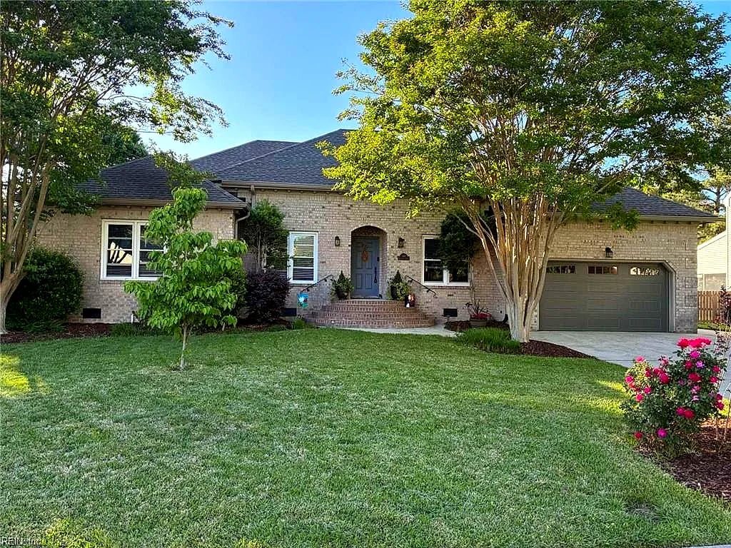 416 Brougham CT, Chesapeake — 4 bed Residential, 2,255 sqft