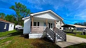622 Mason AVE, Suffolk — 3 bed Residential, 1,008 sqft