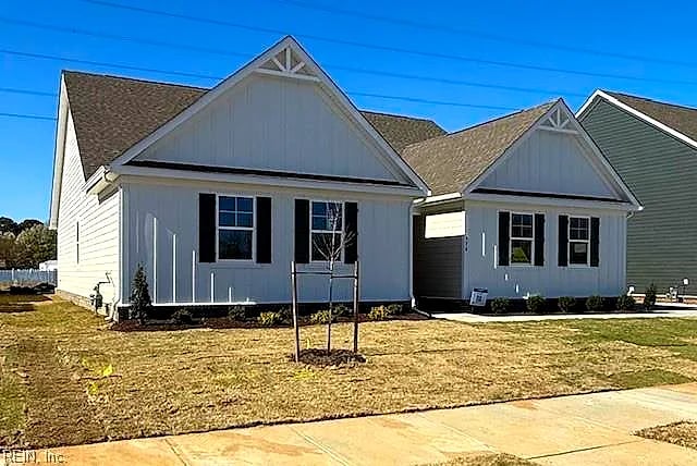 976 Intracoastal WAY, Chesapeake — 4 bed Residential, 2,250 sqft