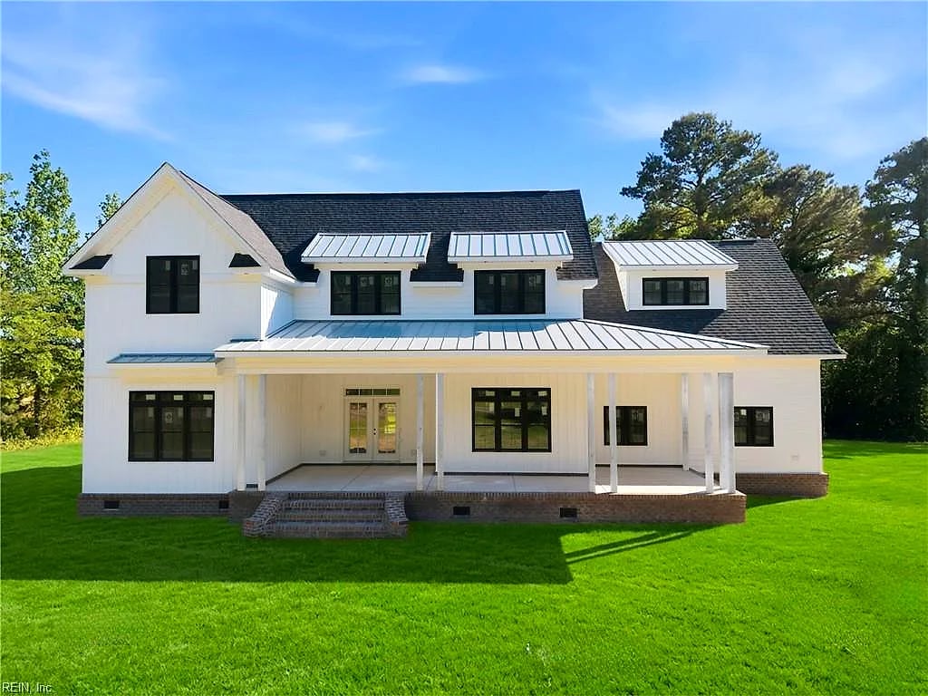 533 Princess Anne RD, Virginia Beach — 6 bed Residential, 3,510 sqft