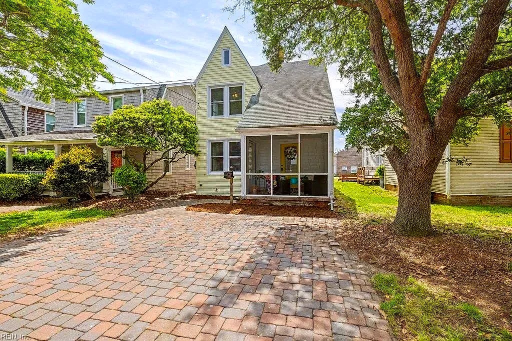 412 26th ST, Virginia Beach — 4 bed Residential, 2,180 sqft