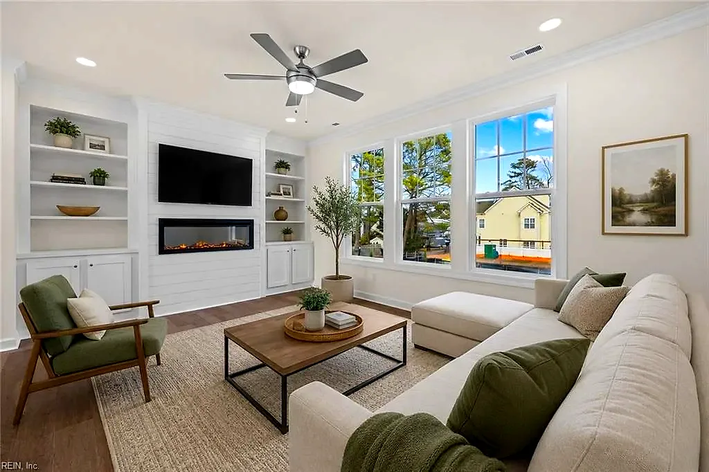 2201 Cypress AVE #C, Virginia Beach — 4 bed Residential, 1,768 sqft