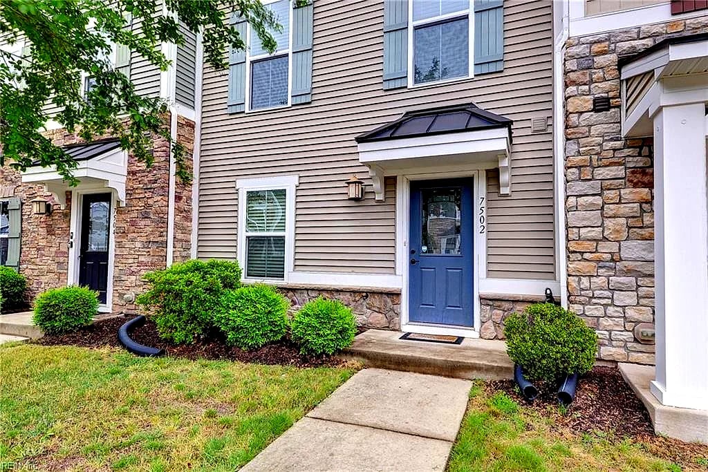 7502 Luminary DR, Williamsburg — 3 bed Residential, 1,760 sqft