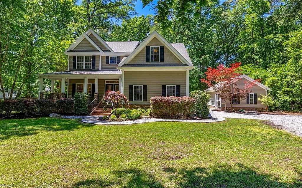 928 Hurds RD, Virginia Beach — 4 bed Residential, 2,584 sqft