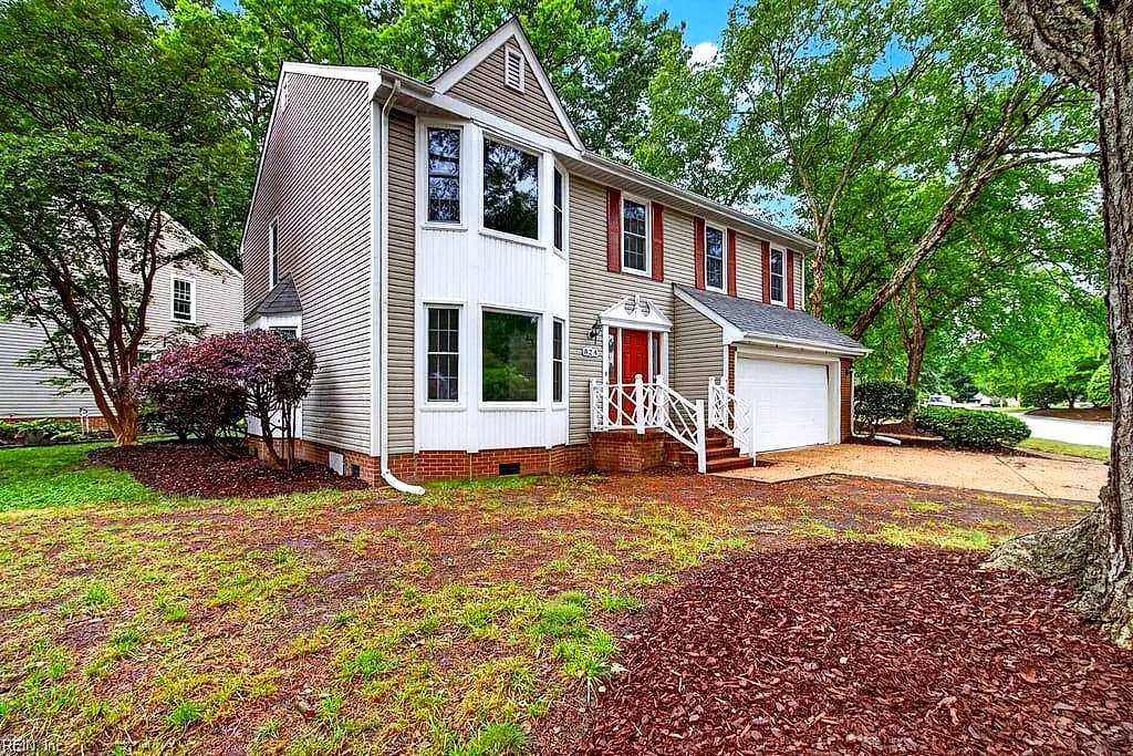 824 Lancaster LN, NEWPORT NEWS VA 23602