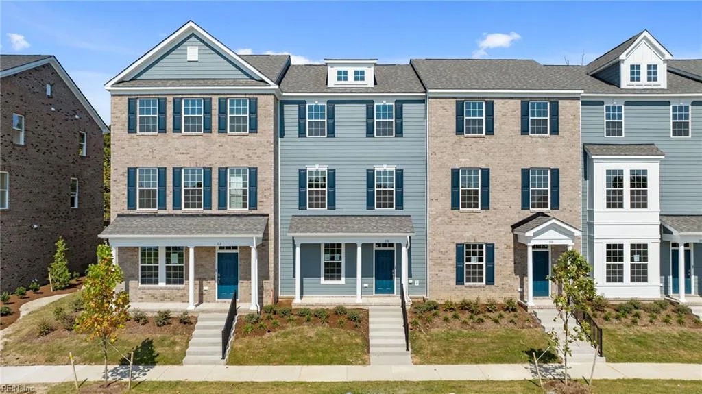 174 Freeman DR, Hampton — 4 bed Residential, 1,811 sqft