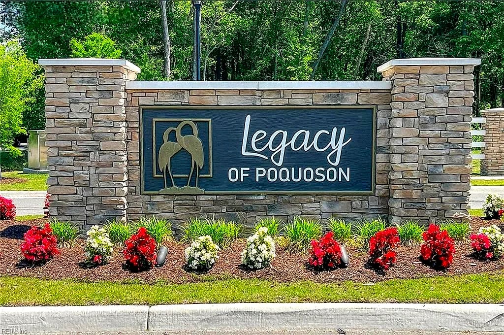 114 Legacy BLVD, POQUOSON VA 23662