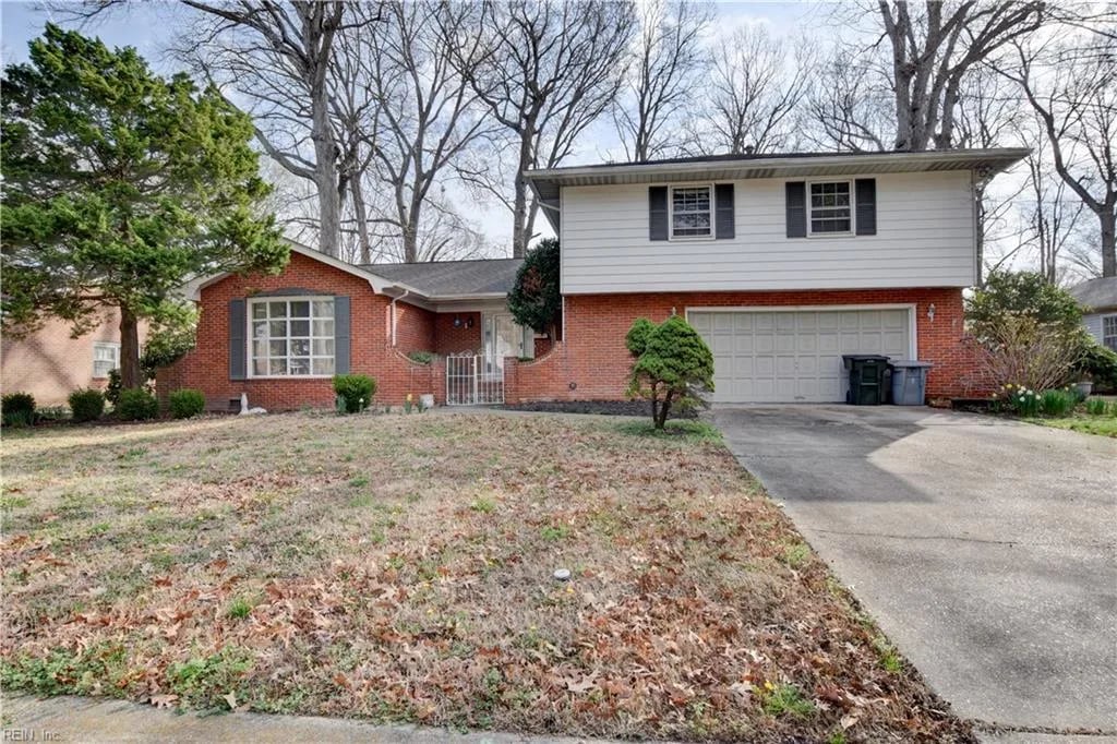 217 Hankins DR, Hampton — 3 bed Residential, 2,485 sqft