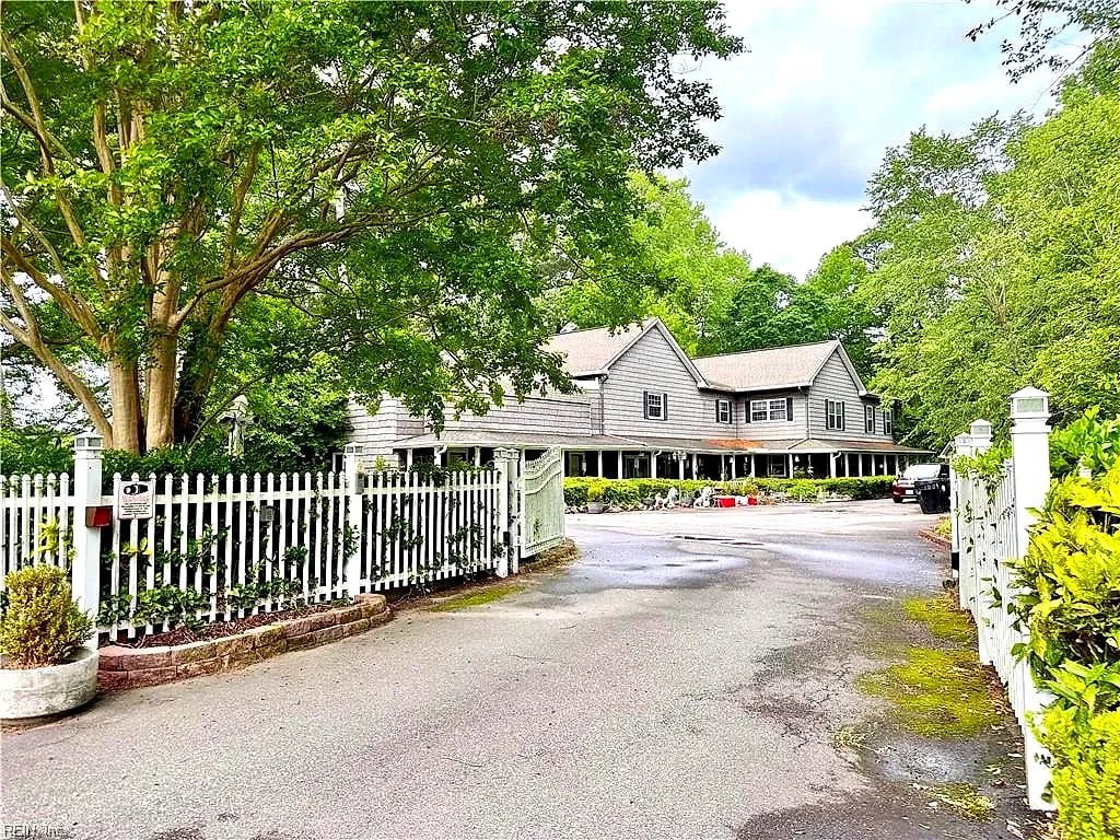 1609 Shenstone CT, VIRGINIABEACH VA 23455