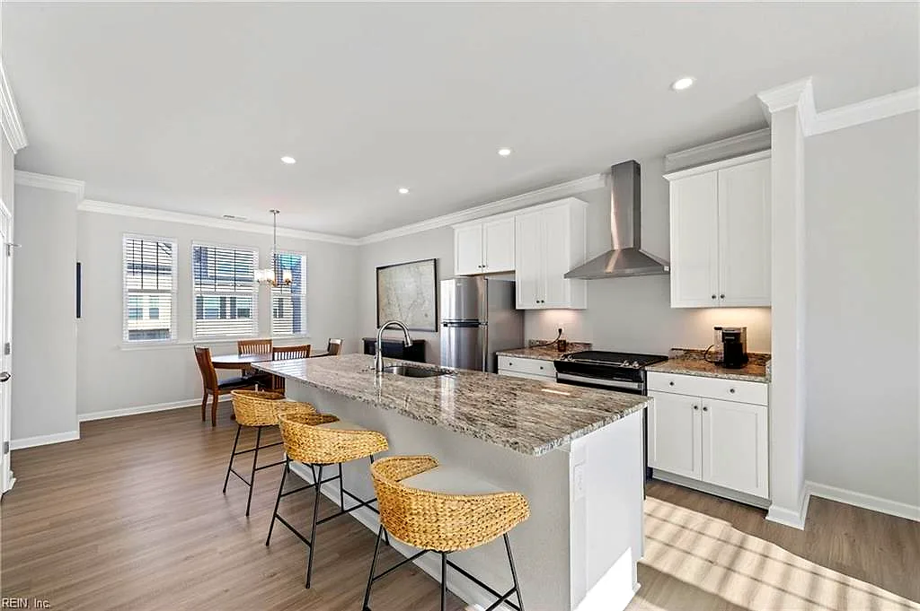 1816 Moravian WALK, Chesapeake — 3 bed Residential, 1,700 sqft