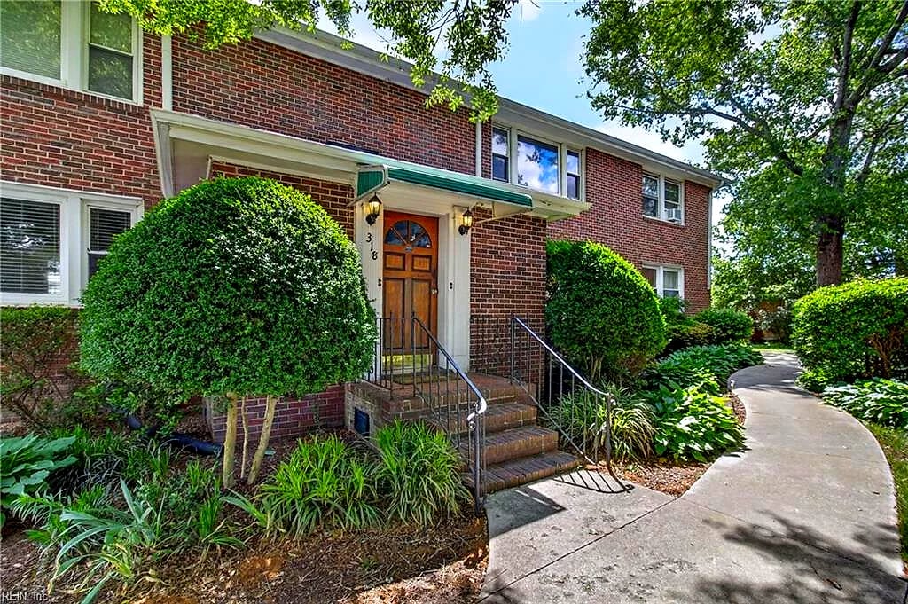 318 24th ST #2, Virginia Beach — 2 bed Residential, 1,450 sqft