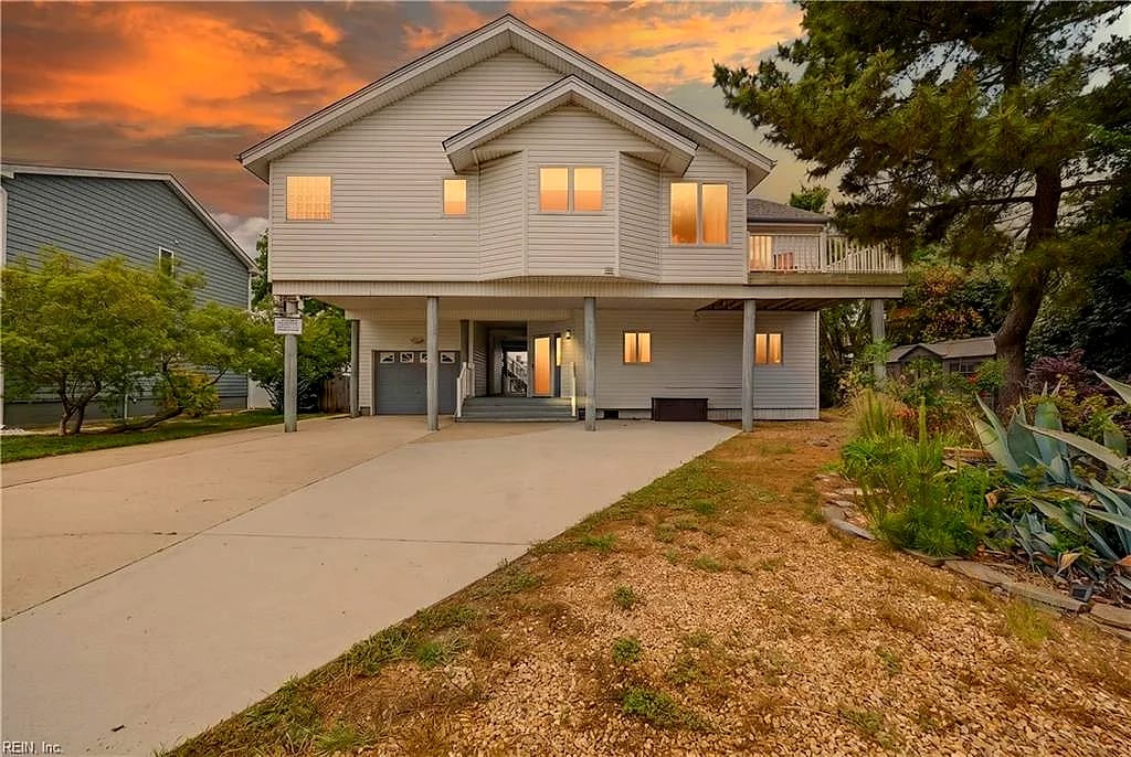 2927 Little Island RD, Virginia Beach — 5 bed Residential, 3,368 sqft