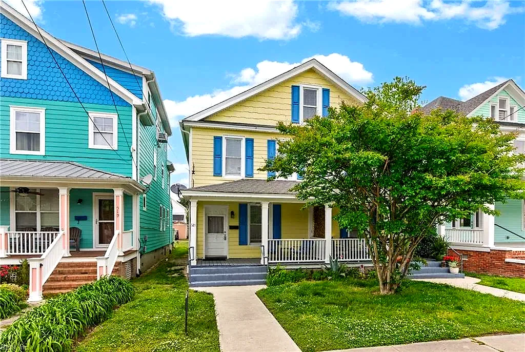 521 Monroe AVE, Cape Charles — Multi Family Residential, 3,072 sqft