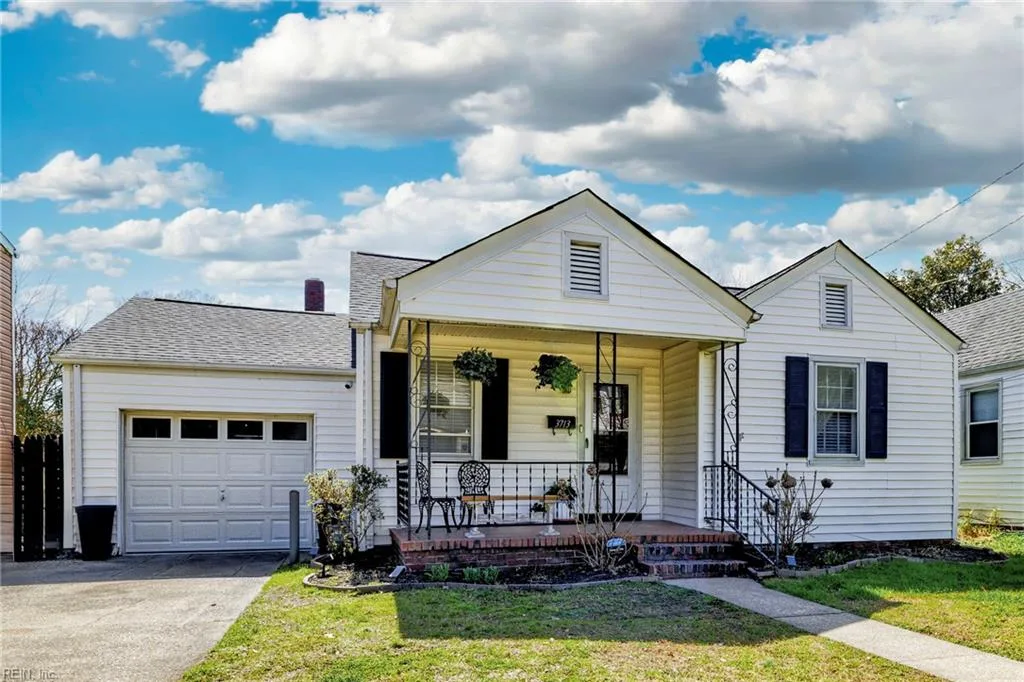 3713 Orange ST, Norfolk — 2 bed Residential, 744 sqft