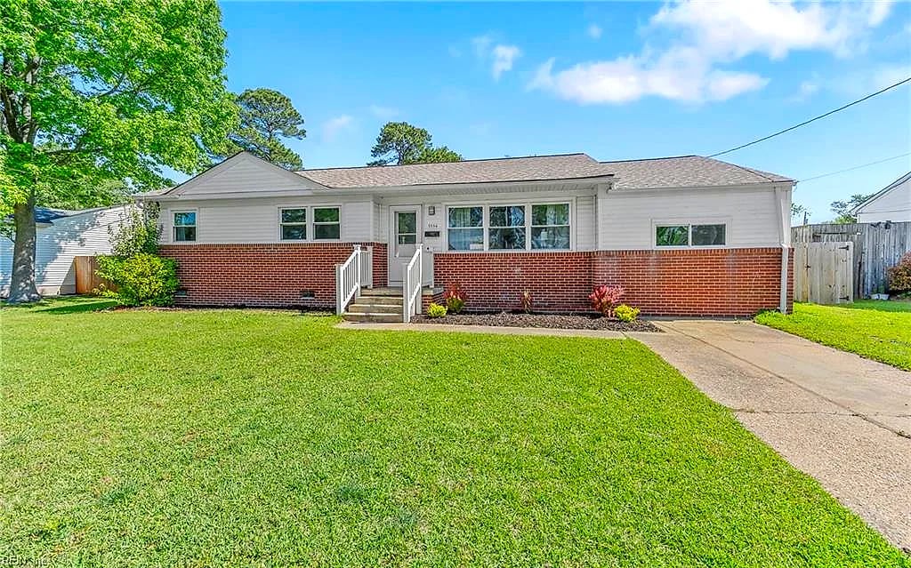 5556 Shadowwood DR, Virginia Beach — 4 bed Residential, 1,428 sqft