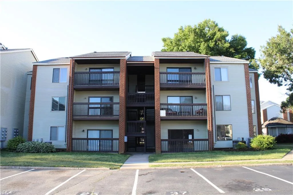 45 Haverford CT #2, HAMPTON VA 23666