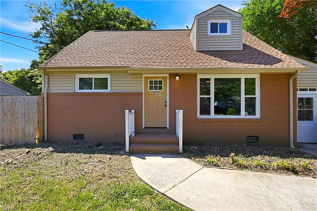 609 Cunningham RD, Virginia Beach — 4 bed Residential, 1,250 sqft