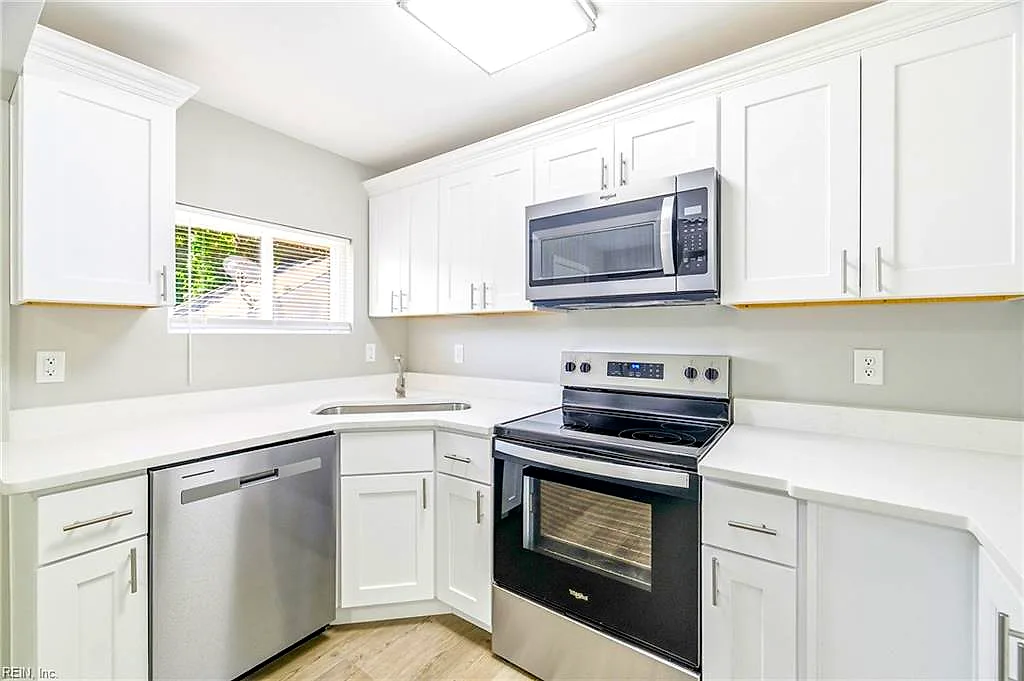 3405 Scott ST, Portsmouth — 3 bed Residential, 1,500 sqft