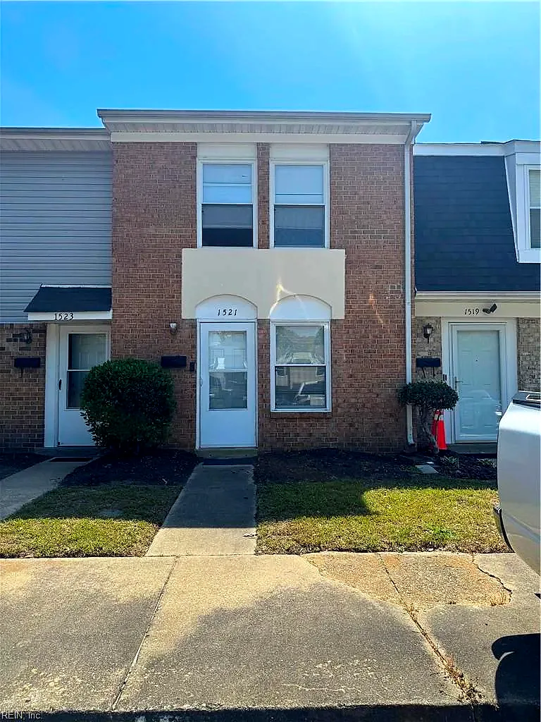 1521 Darren CIR, PORTSMOUTH VA 23701