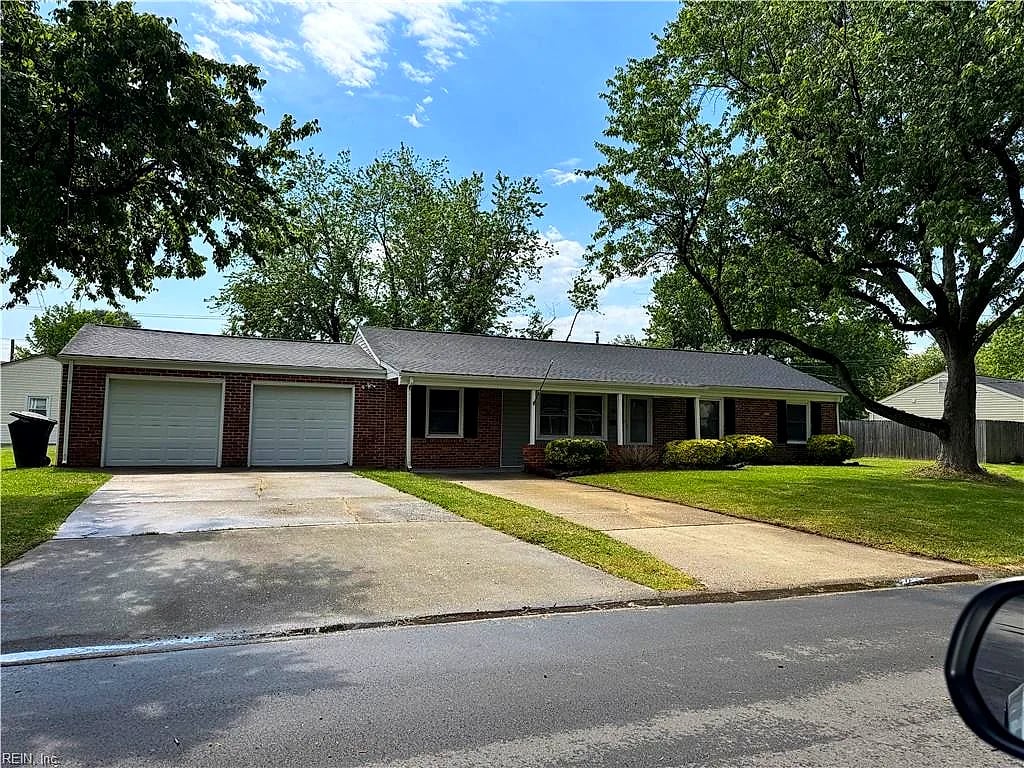 4869 Klamath RD, Virginia Beach — 4 bed Residential, 1,300 sqft
