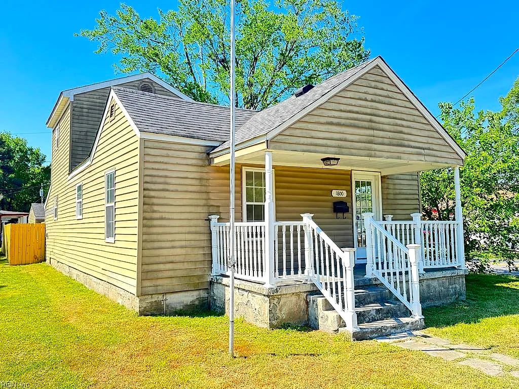 1800 Portlock RD, CHESAPEAKE VA 23324