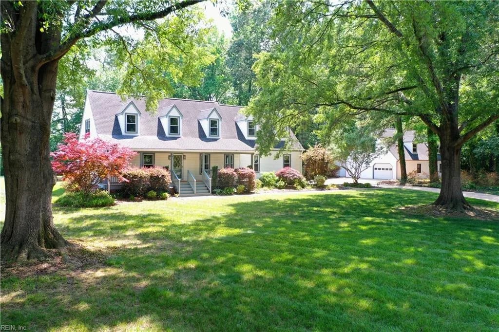 301 Windlesham DR, Chesapeake — 4 bed Residential, 2,590 sqft