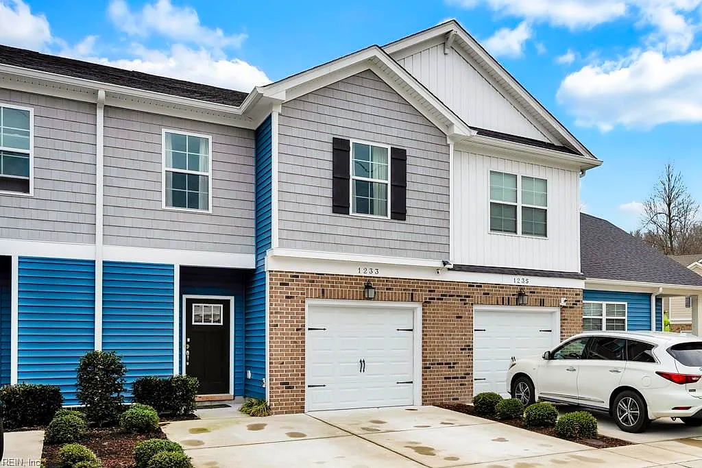 1233 Parkley DR, CHESAPEAKE VA 23320