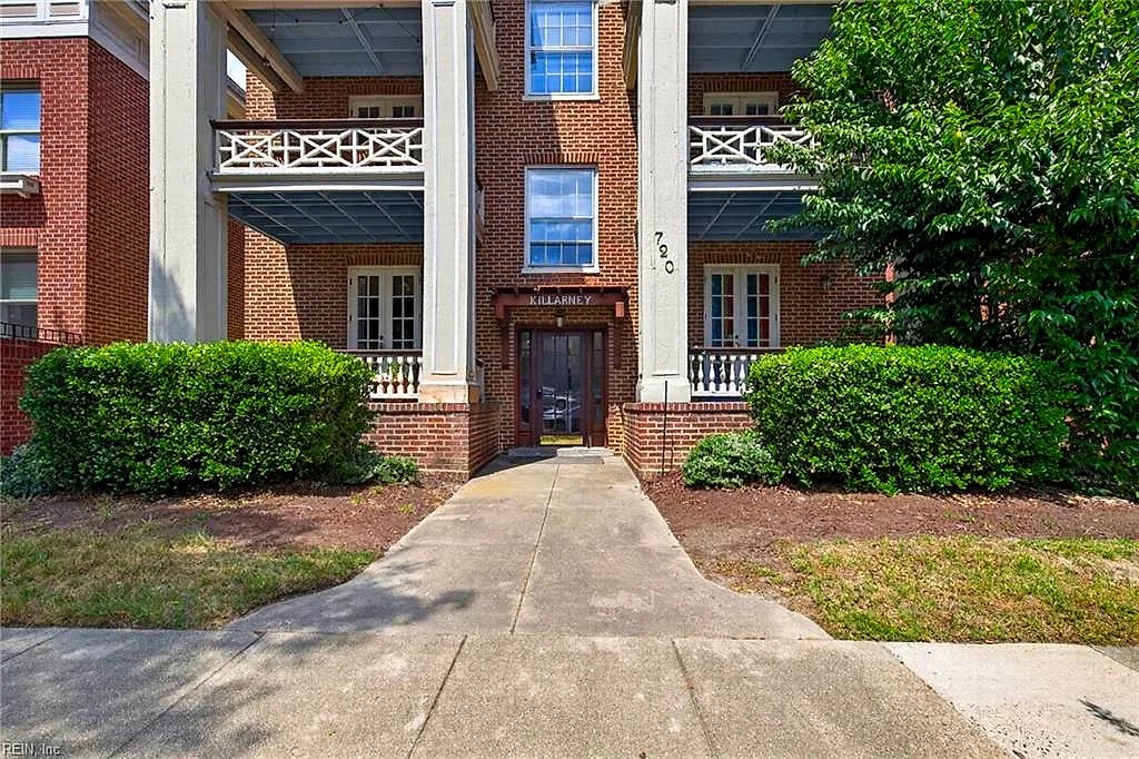 720 Redgate AVE #6, Norfolk — 2 bed Residential, 1,182 sqft