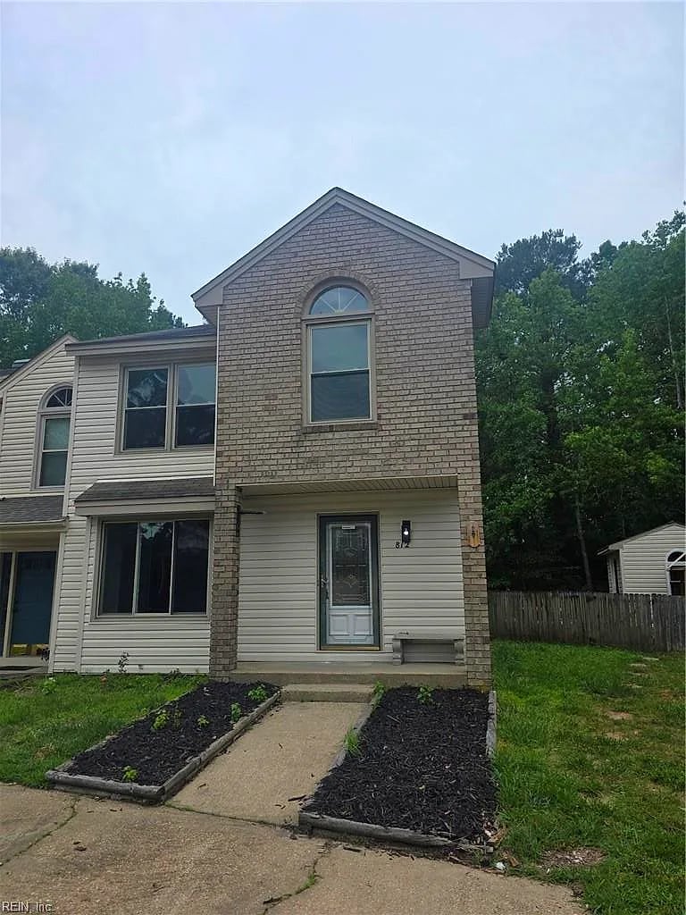812 S Lake CIR, CHESAPEAKE VA 23322