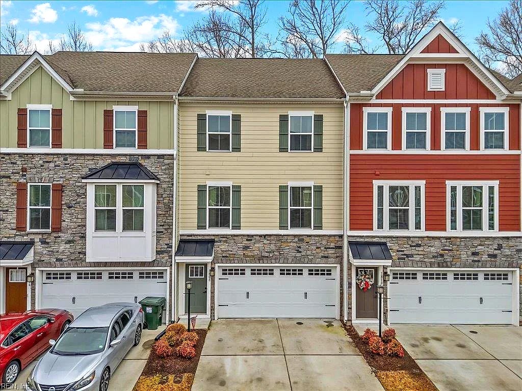 1808 Aft WAY, Chesapeake — 4 bed Residential, 2,036 sqft