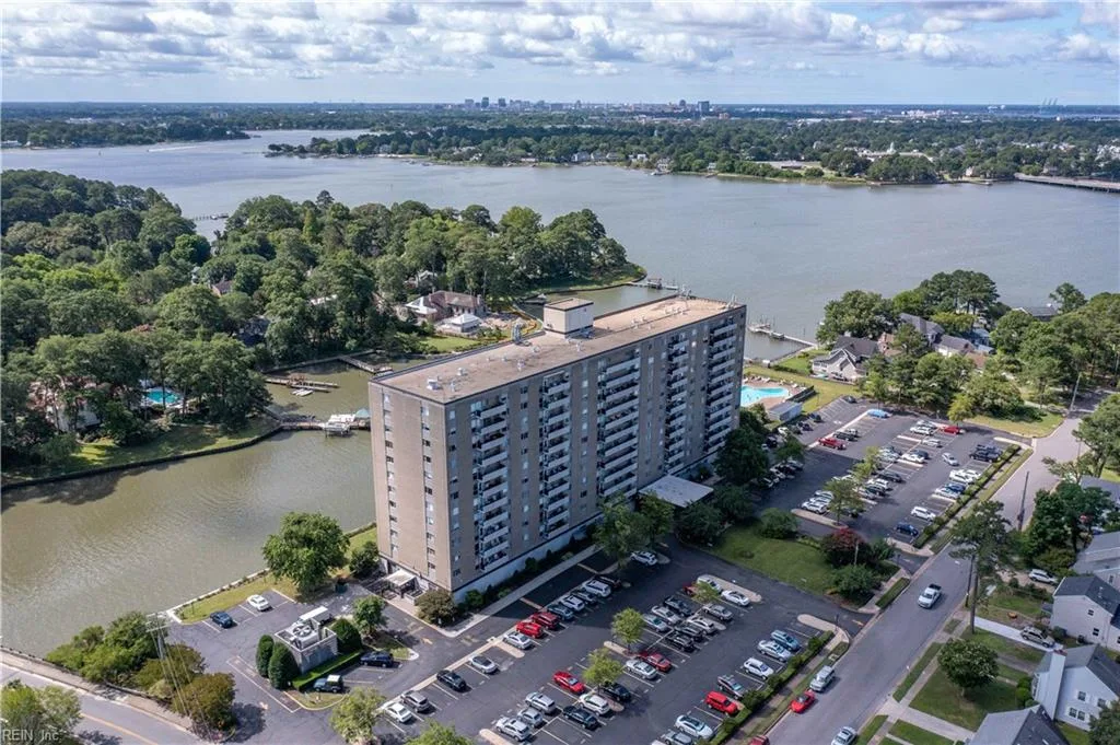 7320 Glenroie AVE #5D, NORFOLK VA 23505