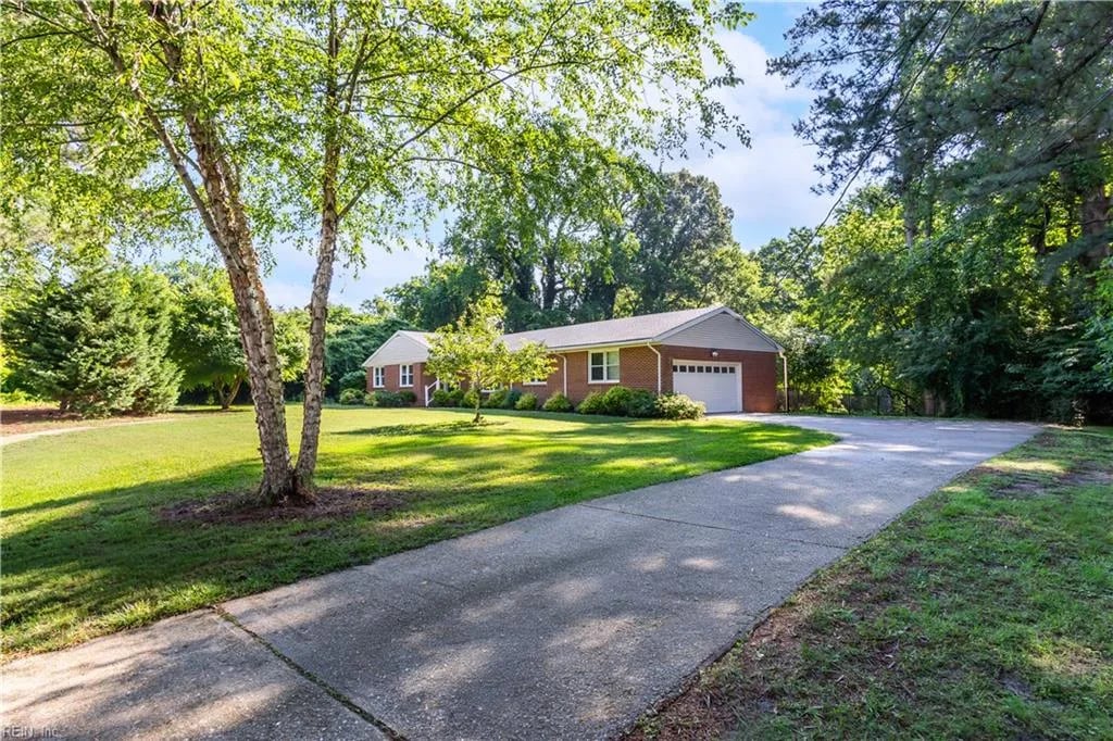 5152 N Harbor RD, Suffolk — 5 bed Residential, 3,778 sqft