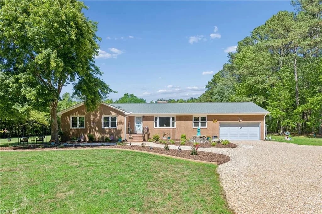 5585 Ware Neck RD, Gloucester — 3 bed Residential, 1,971 sqft